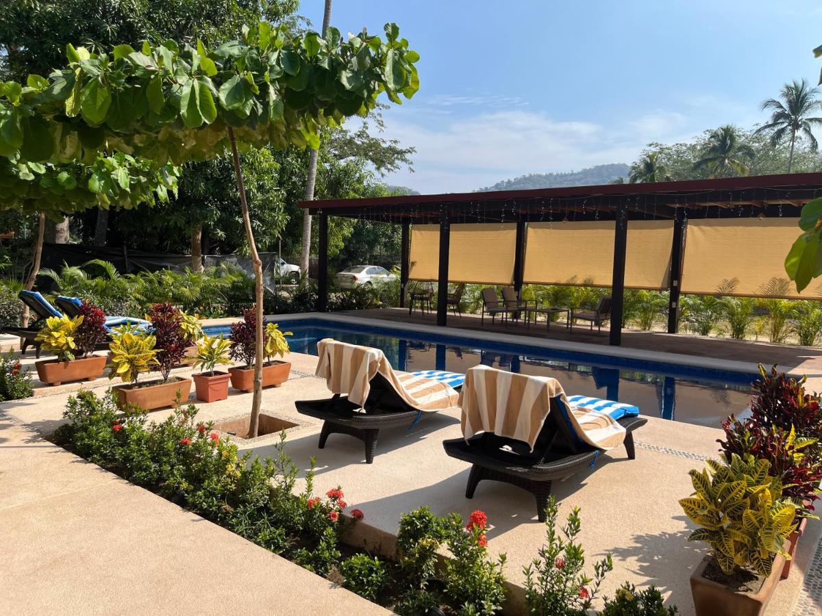 Natura Hotel & Villas Zihuatanejo Exterior photo