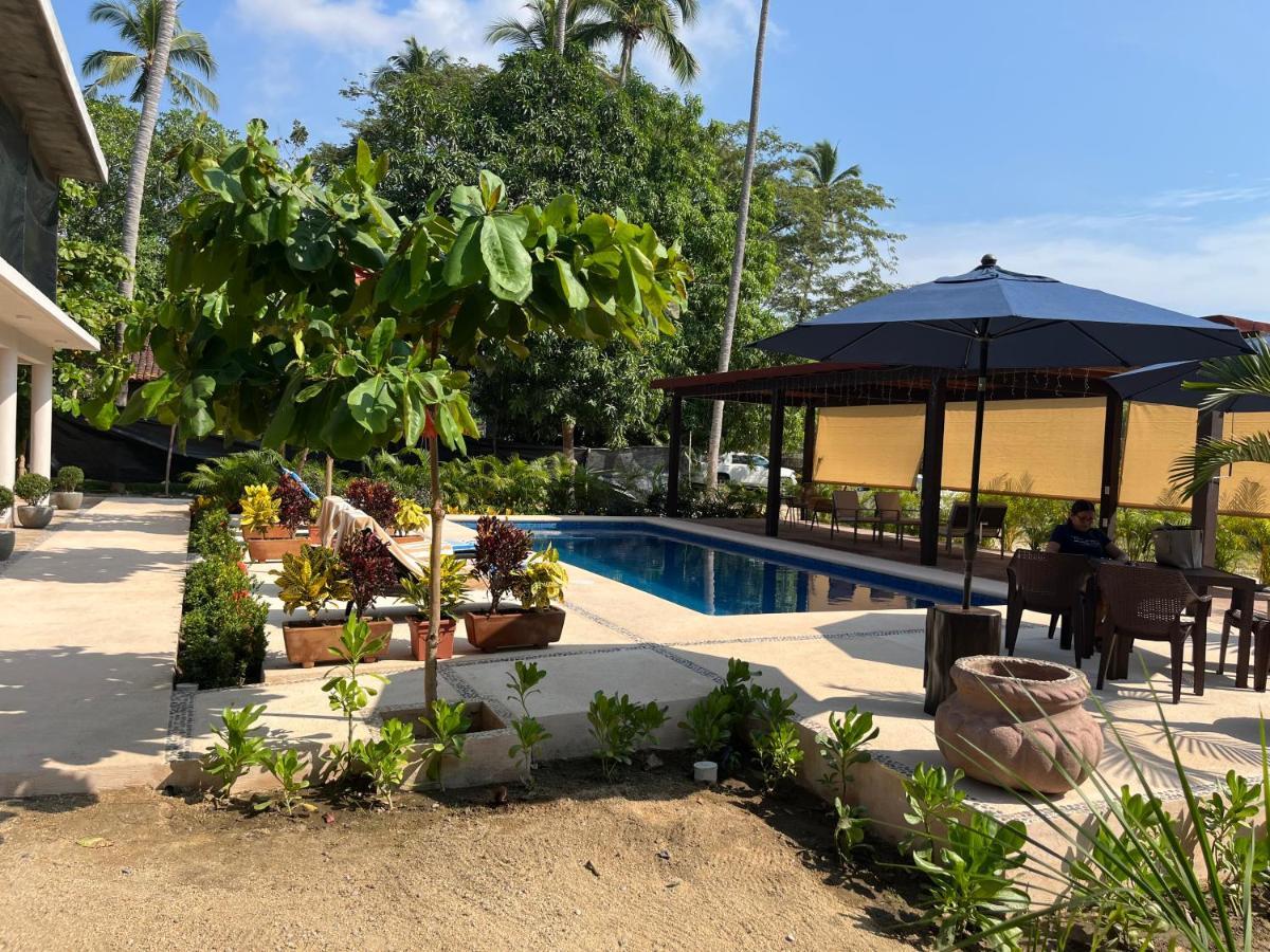 Natura Hotel & Villas Zihuatanejo Exterior photo